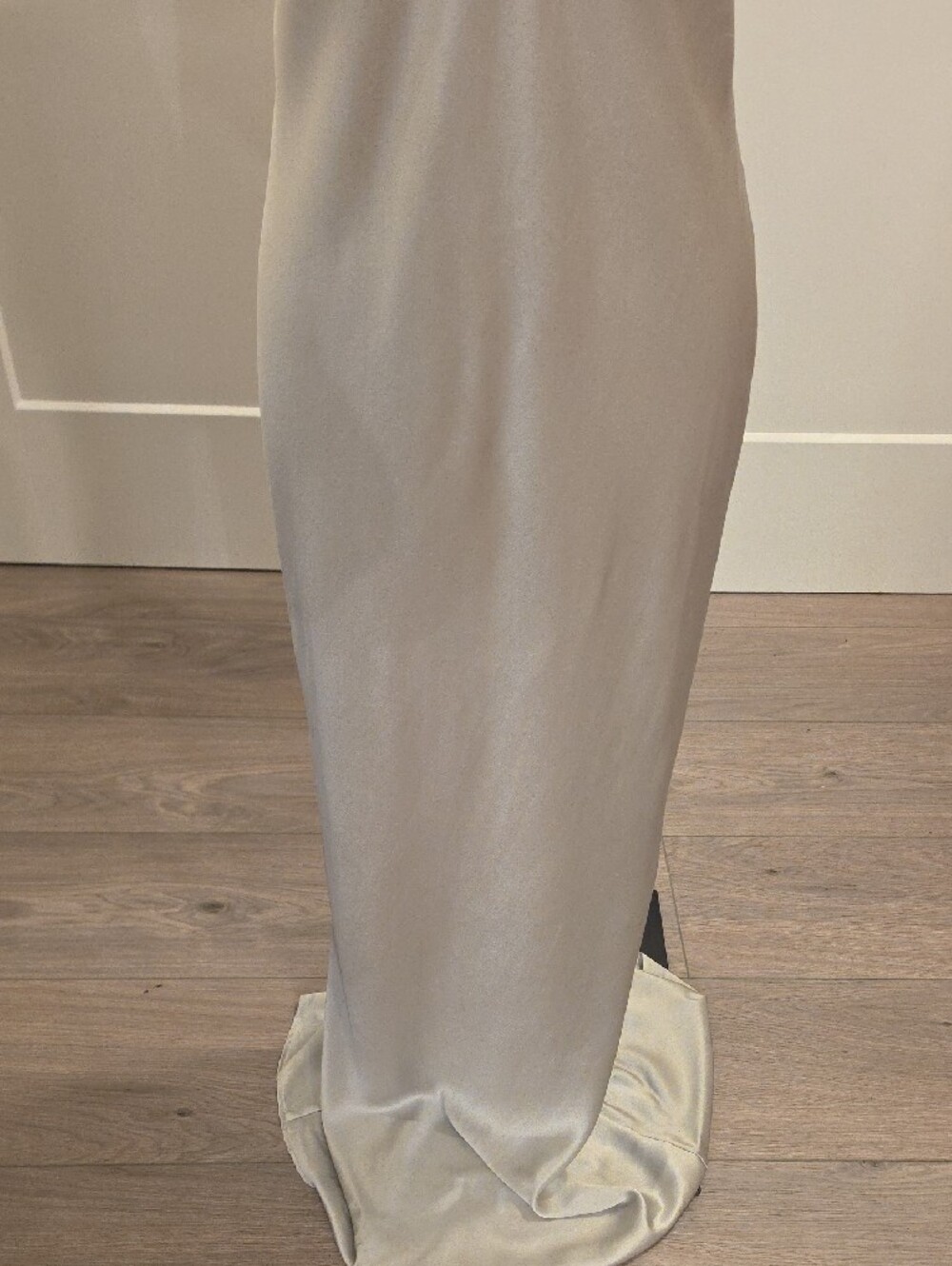Auteur Solene Strapless Satin column Gown in Silver size M new with tags - Picture 5 of 13